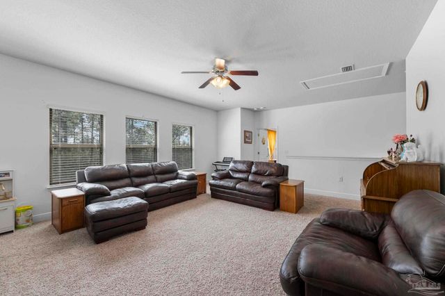 3634 Hawks Landing Cir, Pace, FL 32571