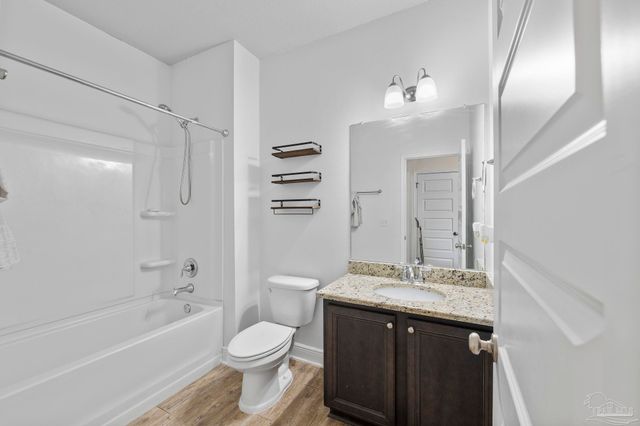 3634 Hawks Landing Cir, Pace, FL 32571