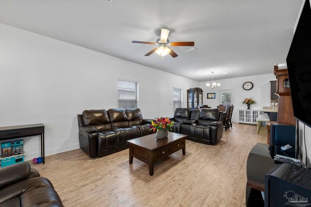 3634 Hawks Landing Cir, Pace, FL 32571