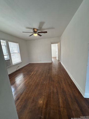 2322 Olmos, San Antonio, TX 78201
