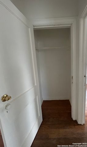 2322 Olmos, San Antonio, TX 78201