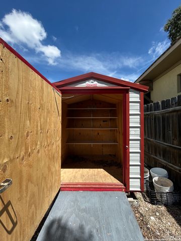 2322 Olmos, San Antonio, TX 78201