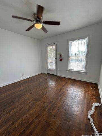 2322 Olmos, San Antonio, TX 78201