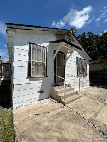 2322 Olmos, San Antonio, TX 78201