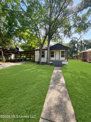 2104 8th Street, Pascagoula, MS 39567