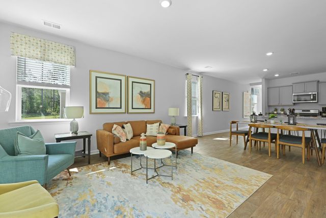 7031 Deanston Drive, Ravenel, SC 29470