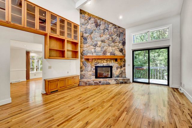 1272 Shadowood Drive, Spartanburg, SC 29301