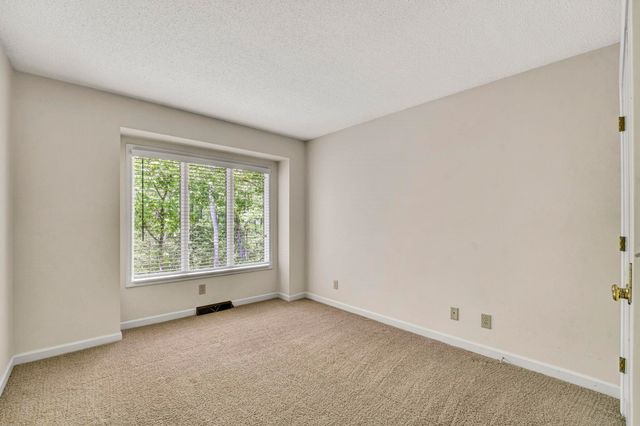 1272 Shadowood Drive, Spartanburg, SC 29301