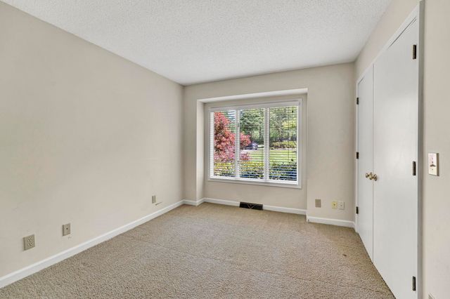 1272 Shadowood Drive, Spartanburg, SC 29301