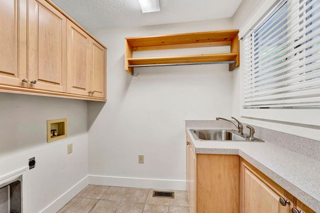 1272 Shadowood Drive, Spartanburg, SC 29301