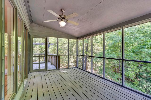 1272 Shadowood Drive, Spartanburg, SC 29301