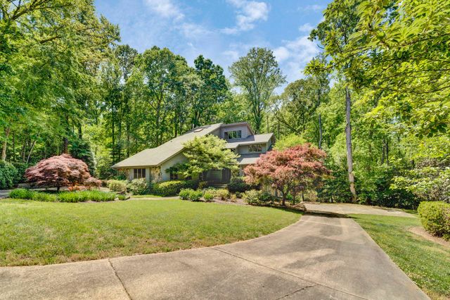 1272 Shadowood Drive, Spartanburg, SC 29301