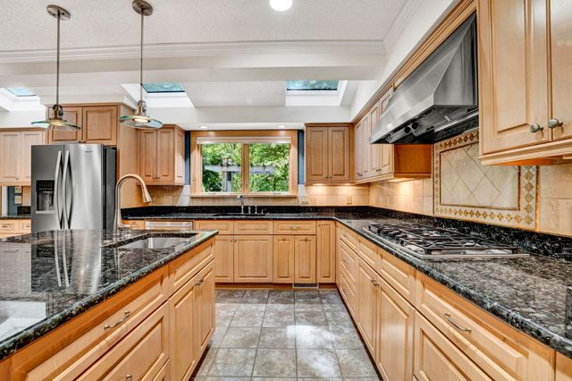 1272 Shadowood Drive, Spartanburg, SC 29301