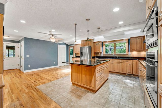 1272 Shadowood Drive, Spartanburg, SC 29301