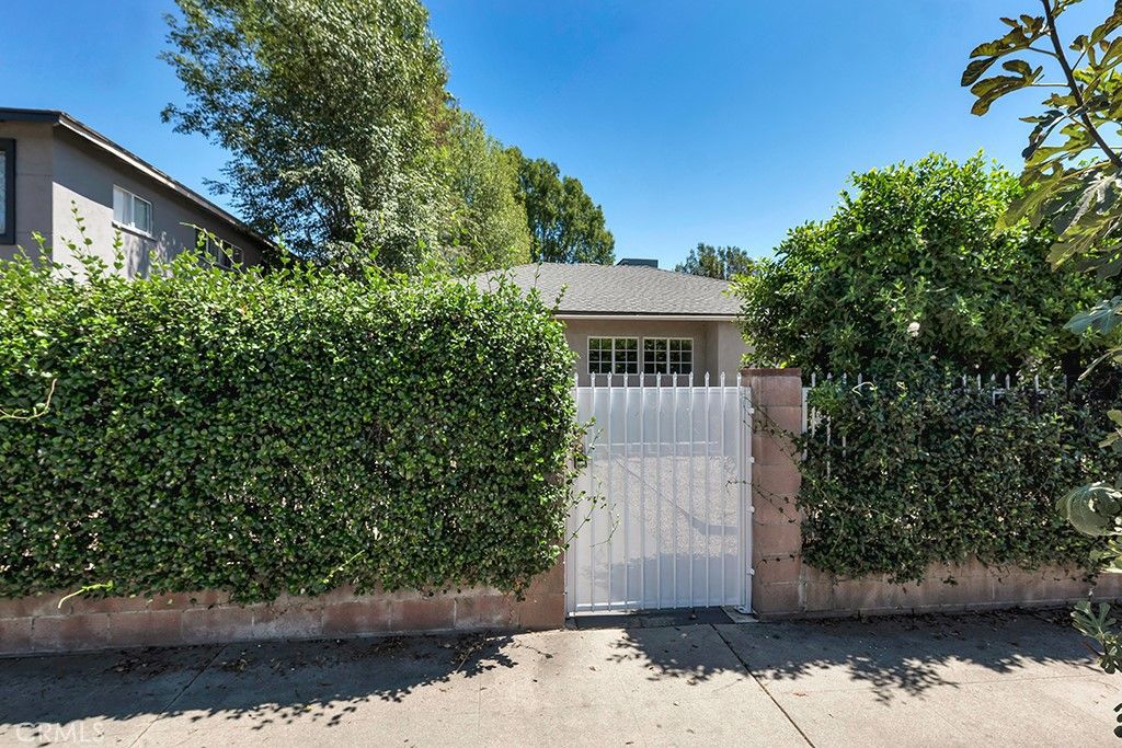 6056 Woodman Avenue, Van Nuys, CA 91401 — photo 2