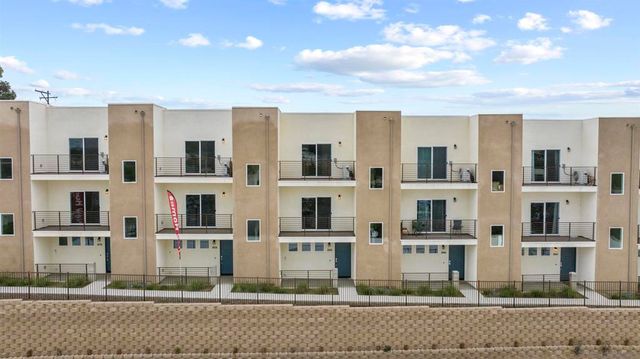 8156 Golden Ave, Lemon Grove, CA 91945