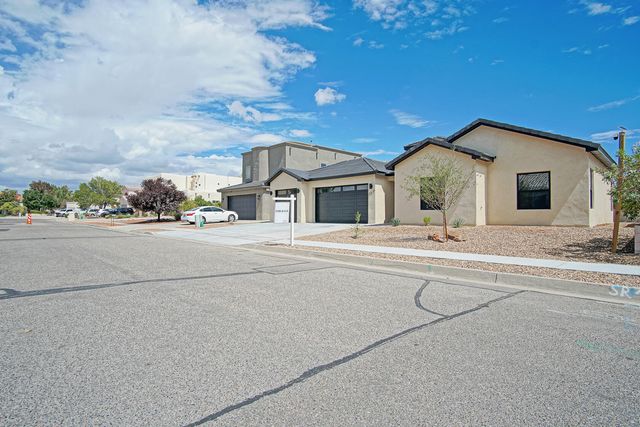 3836 Bay Hill Loop SE, Rio Rancho, NM 87124