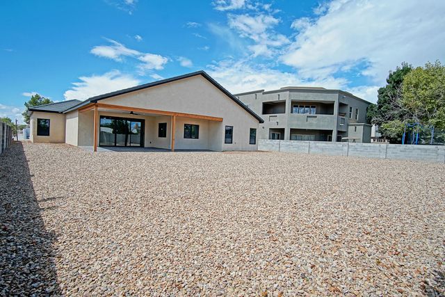 3836 Bay Hill Loop SE, Rio Rancho, NM 87124