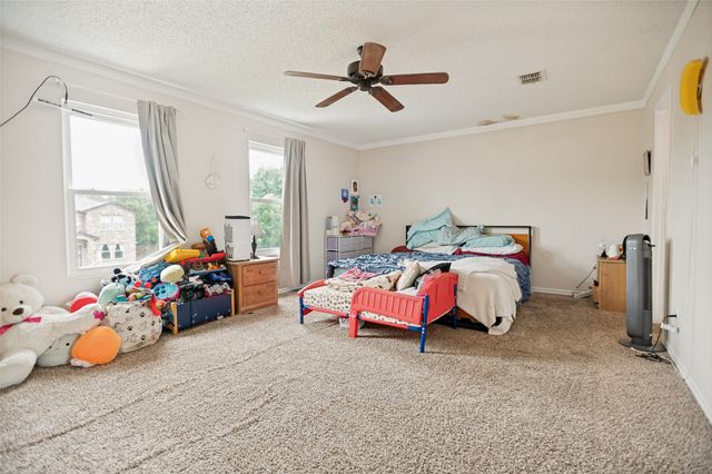 8105 Montecito Drive, Denton, TX 76210
