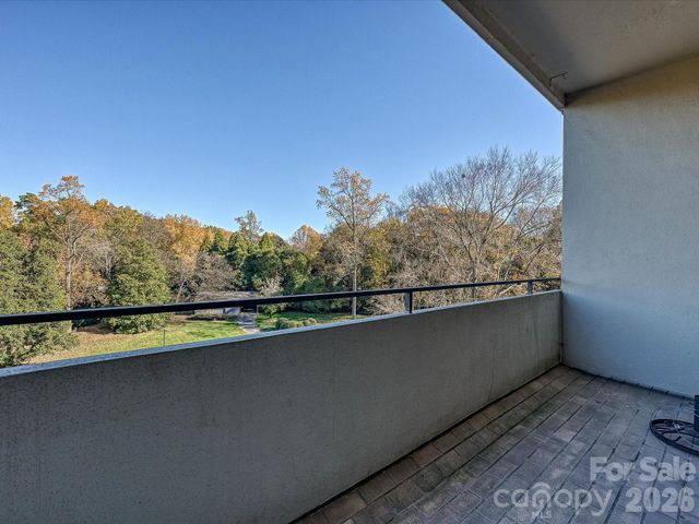 2633 Richardson Drive 5B, Charlotte, NC 28211