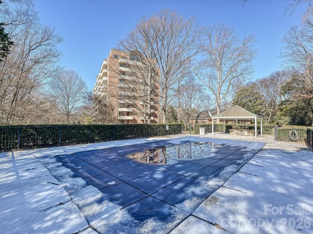 2633 Richardson Drive 5B, Charlotte, NC 28211