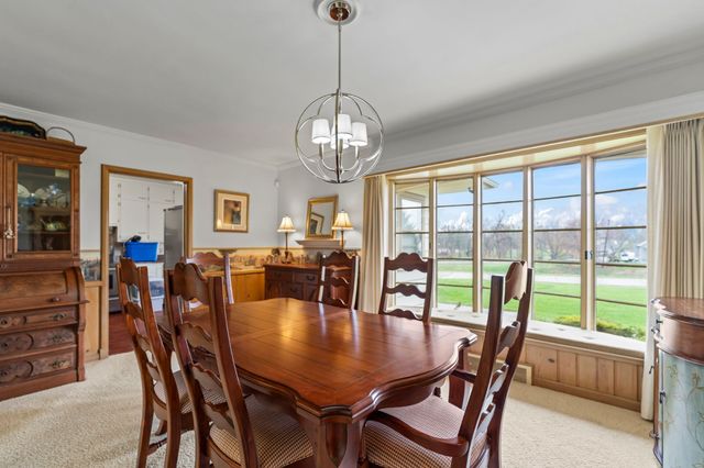 1121 Monroe Drive, Newton, IA 50208