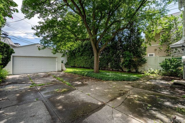 17 Colvin Avenue, Buffalo, NY 14216