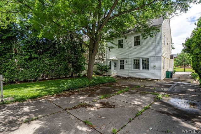 17 Colvin Avenue, Buffalo, NY 14216