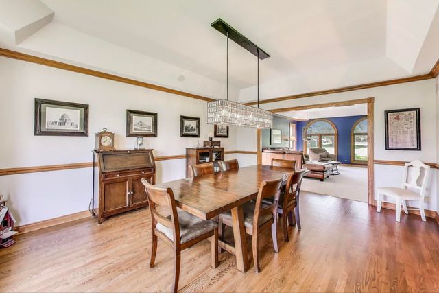 6 Steeplechase Drive, Hawthorn Woods, IL 60047