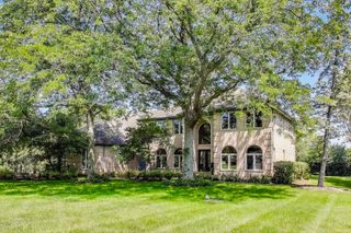 6 Steeplechase Drive, Hawthorn Woods, IL 60047