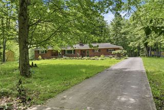 3996 Irishtown Southworth Road, Farmdale, OH 44417