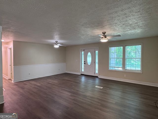 155 Dilmus Court, Baldwin, GA 30511