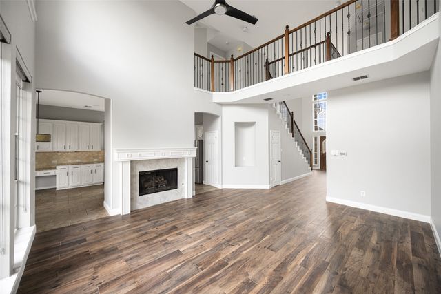 101 Edinburgh Court, Highland Village, TX 75077