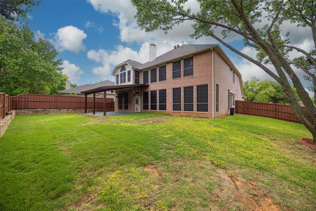 101 Edinburgh Court, Highland Village, TX 75077