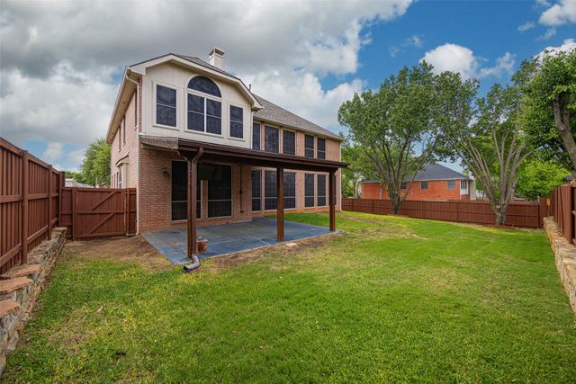 101 Edinburgh Court, Highland Village, TX 75077