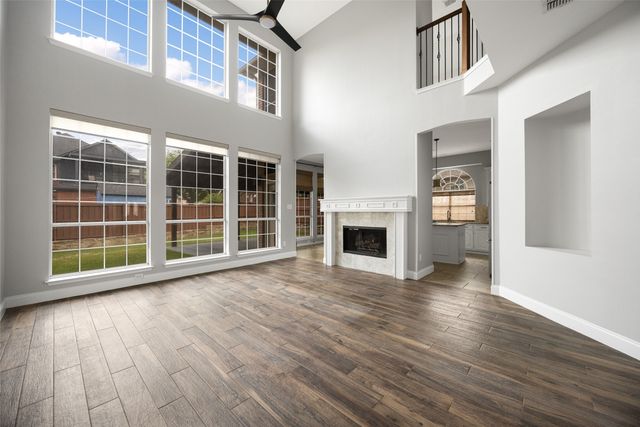 101 Edinburgh Court, Highland Village, TX 75077