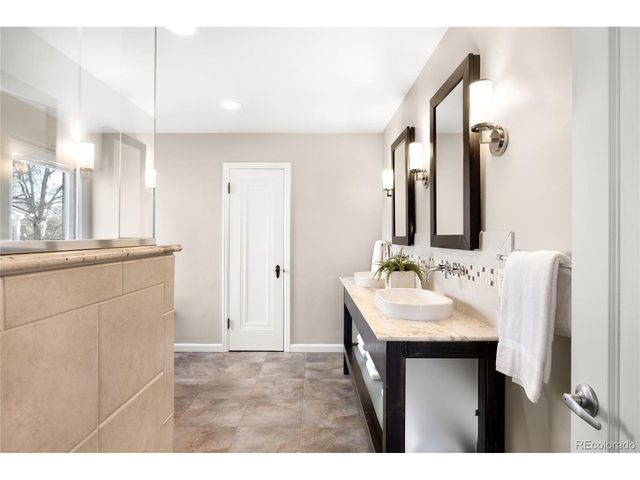 1717 Newport St, Denver, CO 80220