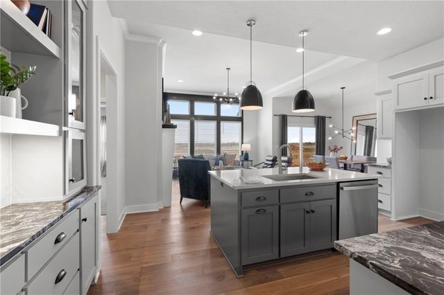 15301 W 173rd Terrace, Olathe, KS 66062