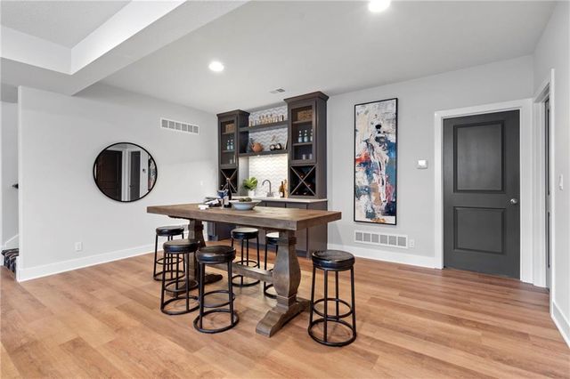 15301 W 173rd Terrace, Olathe, KS 66062