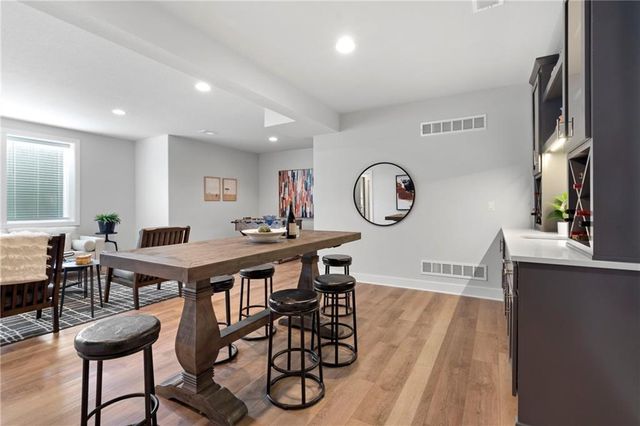 15301 W 173rd Terrace, Olathe, KS 66062