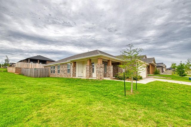 2820 S Bowling Drive, Stillwater, OK 74074