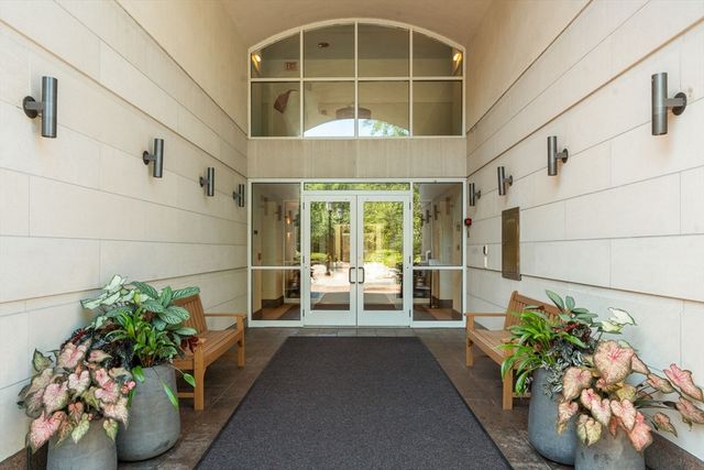 130 Mount Auburn St 406, Cambridge, MA 02138
