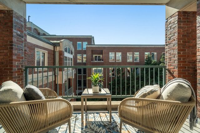 130 Mount Auburn St 406, Cambridge, MA 02138