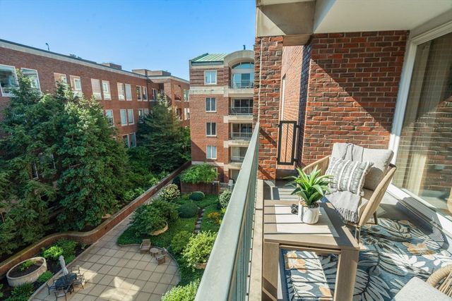 130 Mount Auburn St 406, Cambridge, MA 02138
