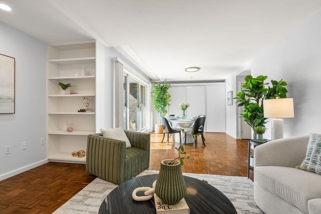 130 Mount Auburn St 406, Cambridge, MA 02138
