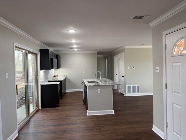 3119 S Catalpa, Pine Bluff, AR 71603