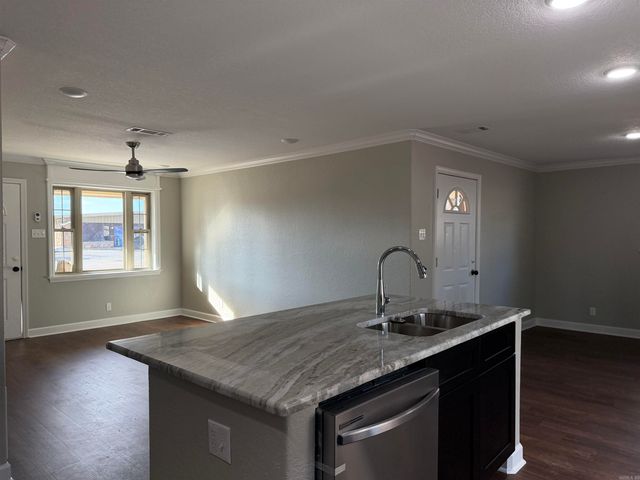 3119 S Catalpa, Pine Bluff, AR 71603