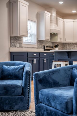 514 Center Street, Conway, AR 72034