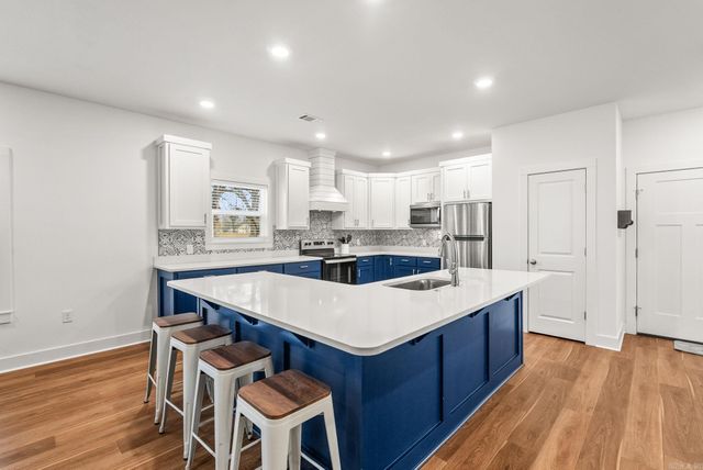 514 Center Street, Conway, AR 72034