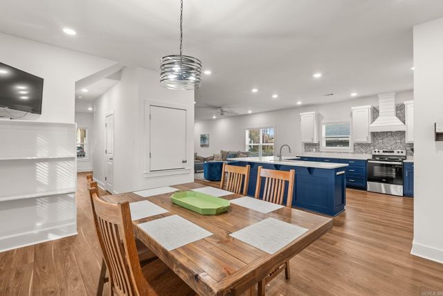 514 Center Street, Conway, AR 72034